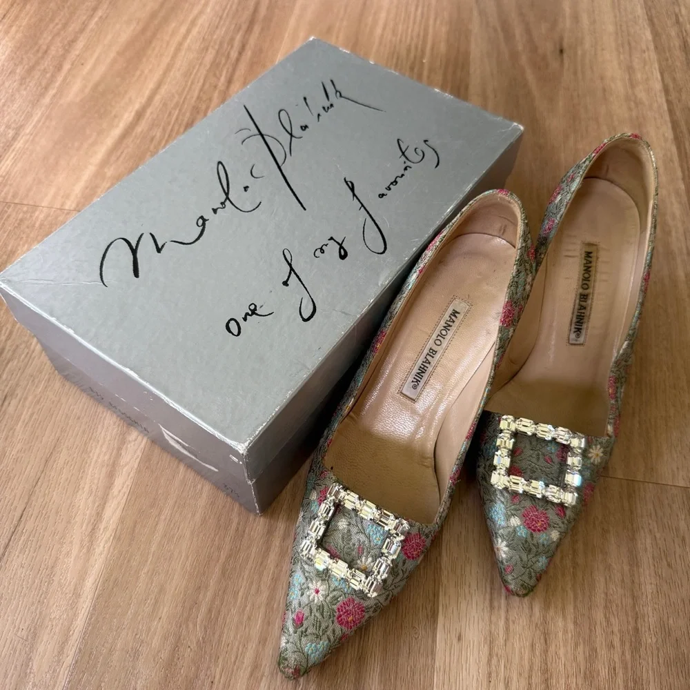 Manolo Blahnik Floral Silk Pumps Heels - Picture 3 of 12